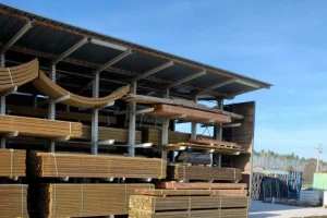 Cantilever warehouse racking systems 1 725x483 1