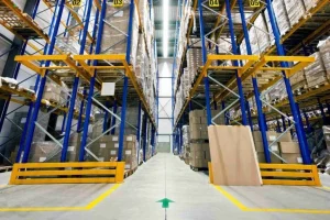 Maintaining warehouse racking hygiene 725x483 1