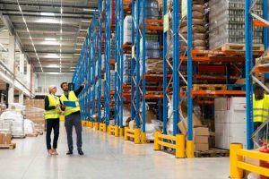 Pallet Rack Maintenance 1 725x483 1