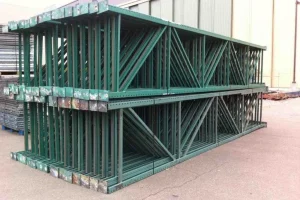Pallet Racking Myths 725x483 1
