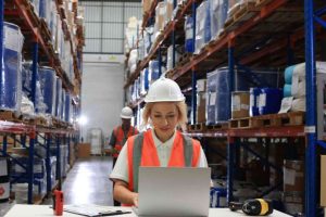 Warehouse Racking Repair Services 725x483 1