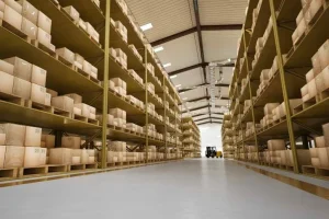 Warehouse Racking for eCommerce Business 725x483 1